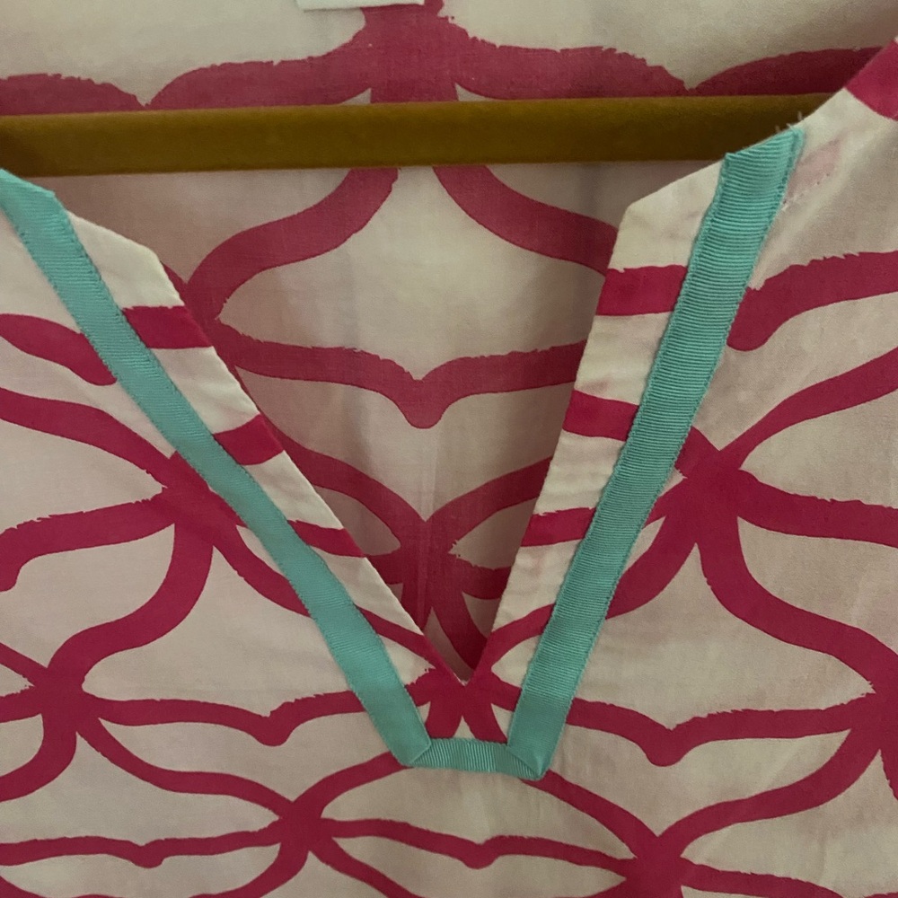 Pink And White Patterned Tunic - image 3